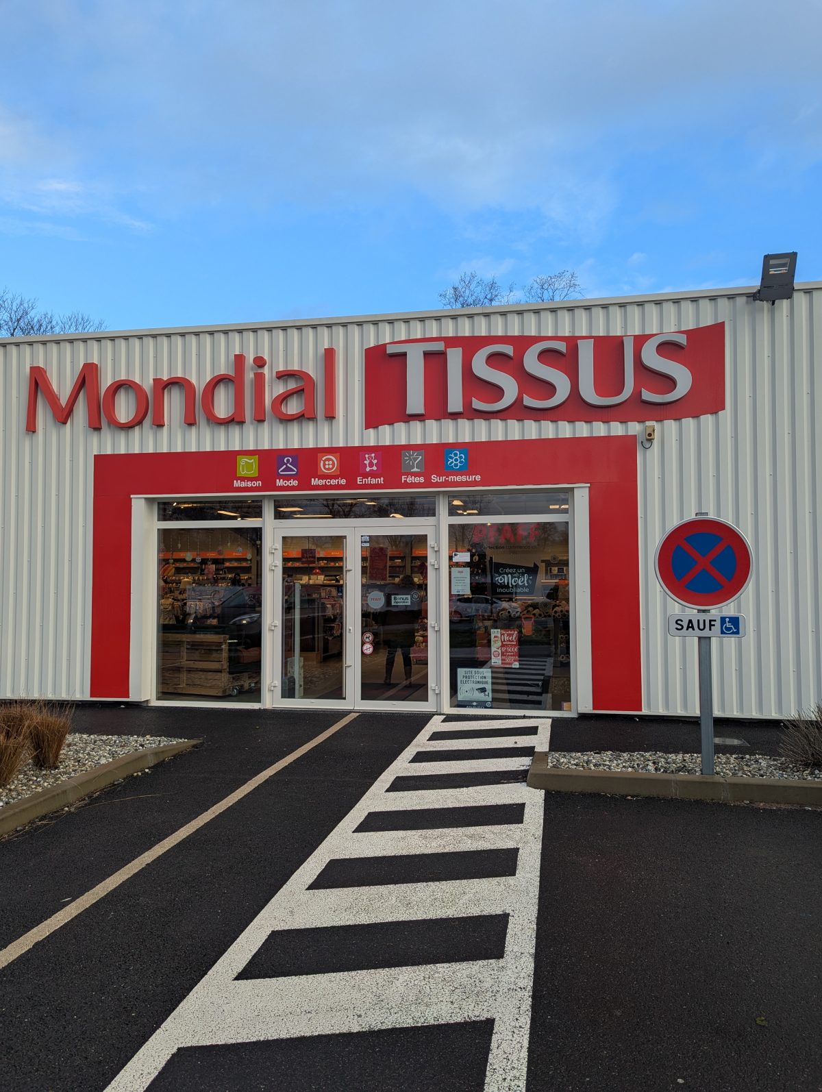 Enseigne de magasin de tissu